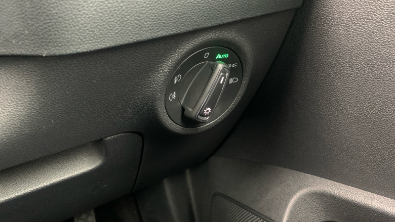 Skoda Karoq 1.5 TSI SE L 5dr DSG Petrol Estate